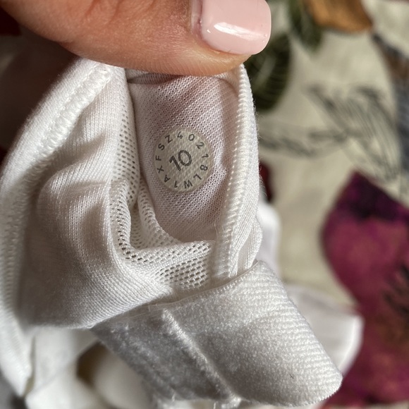 Lululemon The Easy Bodysuit - Picture 9 of 9